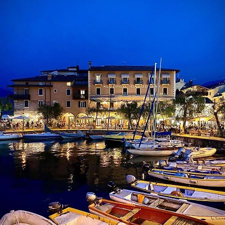 Albergo Gardesana Torri Del Benaco Kültér fotó