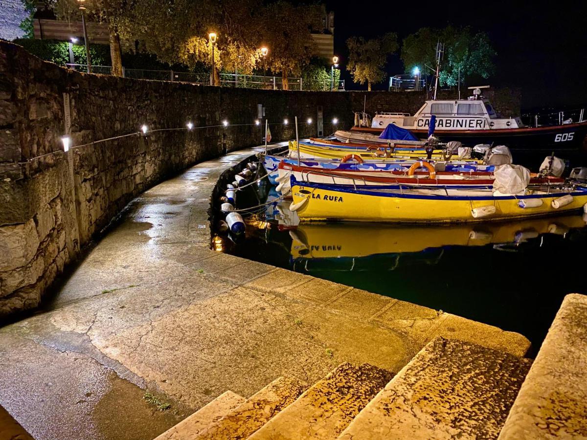 Albergo Gardesana Torri Del Benaco Kültér fotó